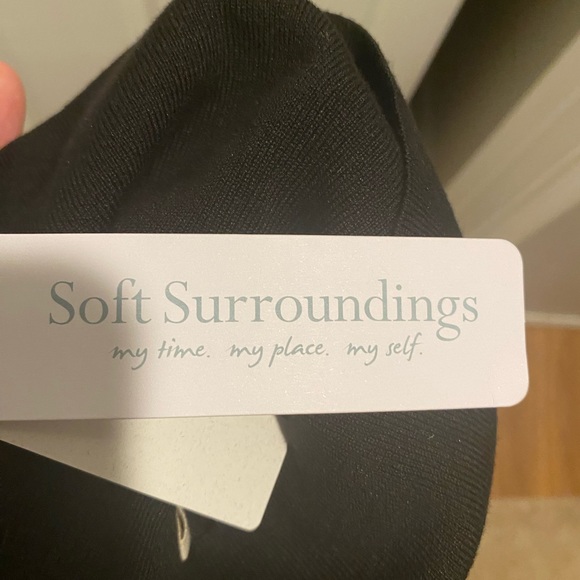 BNWT WOMENS Soft Surroundings GENEVIVE BLACK TURTLENECK SWEATER Size MED 10/12 - Picture 3 of 6